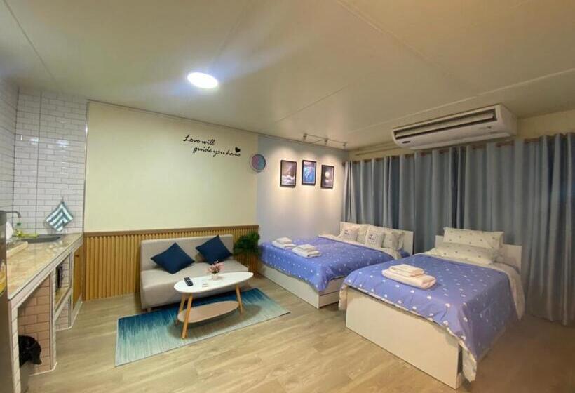 스탠다드 트리플 룸, Ptj Style Condotel คอนโดเมืองทอง P1