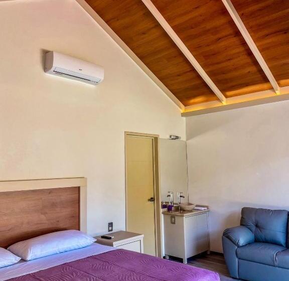 キングサイズベッドのデラックスルーム, Rio Hotel Y Glamping
