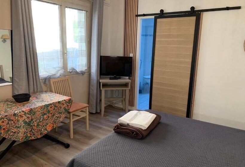 スタンダードスタジオ, Résidence Le Rochebonne