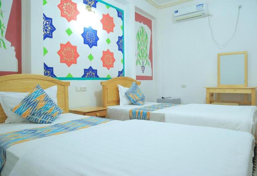 舒适三人间, As Salam Boutique