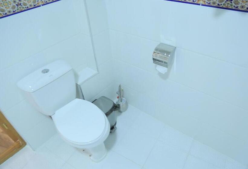 舒适三人间, As Salam Boutique