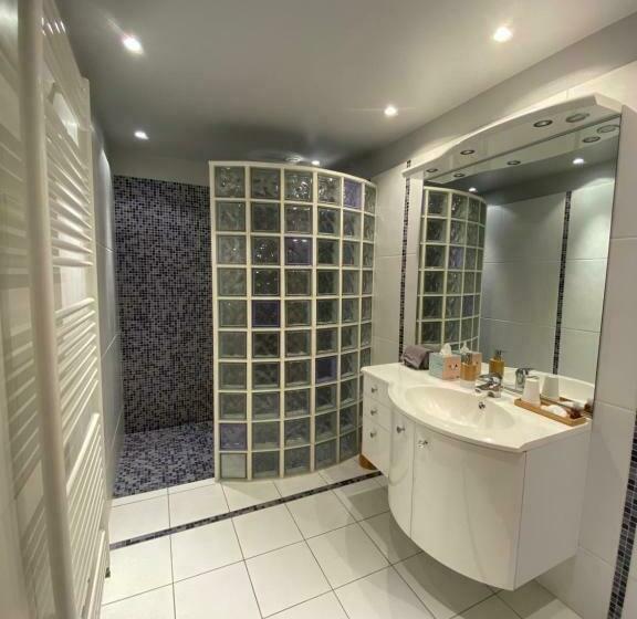 غرفة قياسية رباعية, La Ferme De Fontenelle