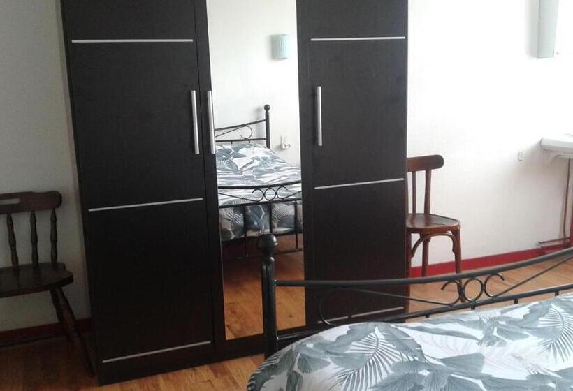 غرفة عائلية, Le Bon Accueil