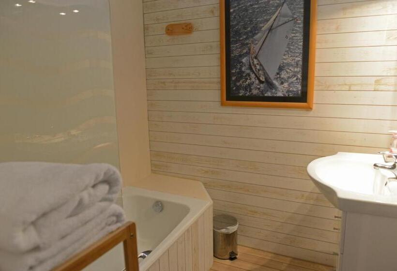 غرفة سوبيريور سرير كينج, Le Domaine Du Pont Canon