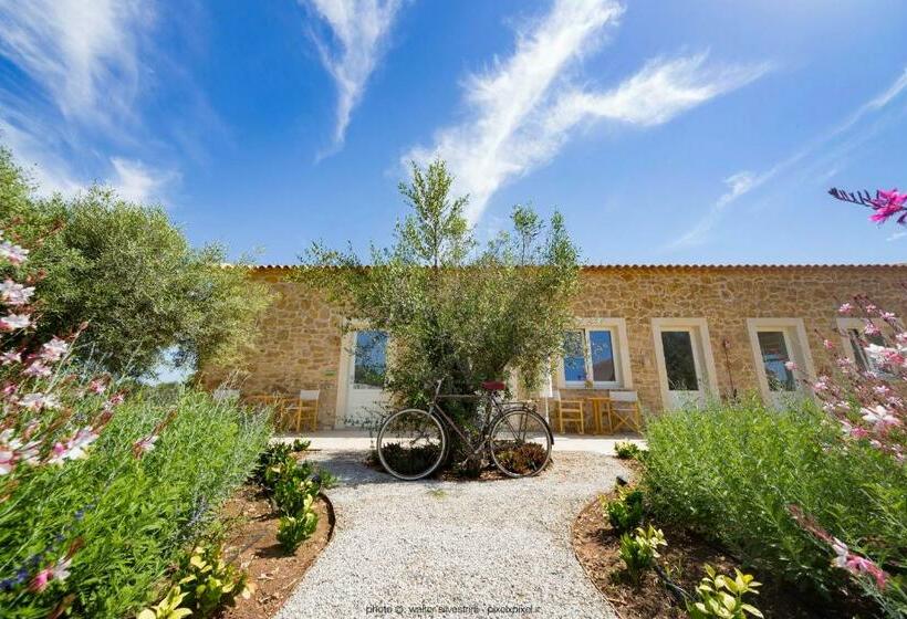 Трехместный Номер Классика, Casale Milocca