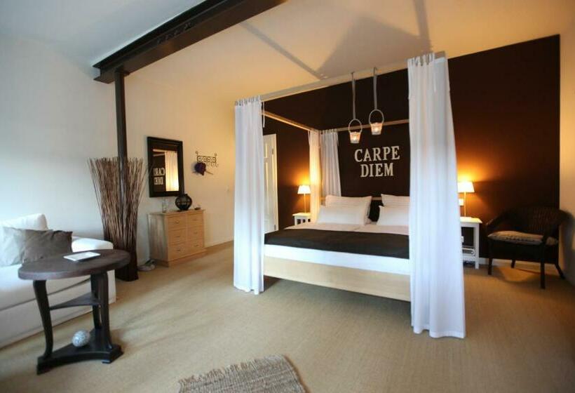 Номер Комфорт, Alte Landschule