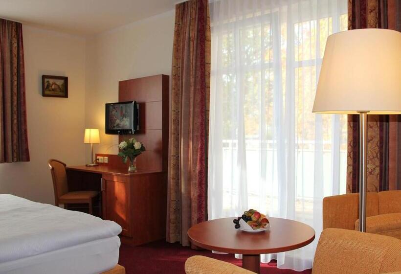 غرفة كلاسيكية مع بلكونة, & Café Strandeck