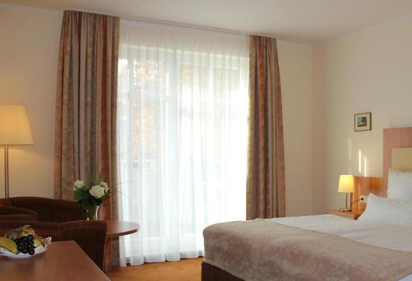 غرفة كلاسيكية مع بلكونة, & Café Strandeck