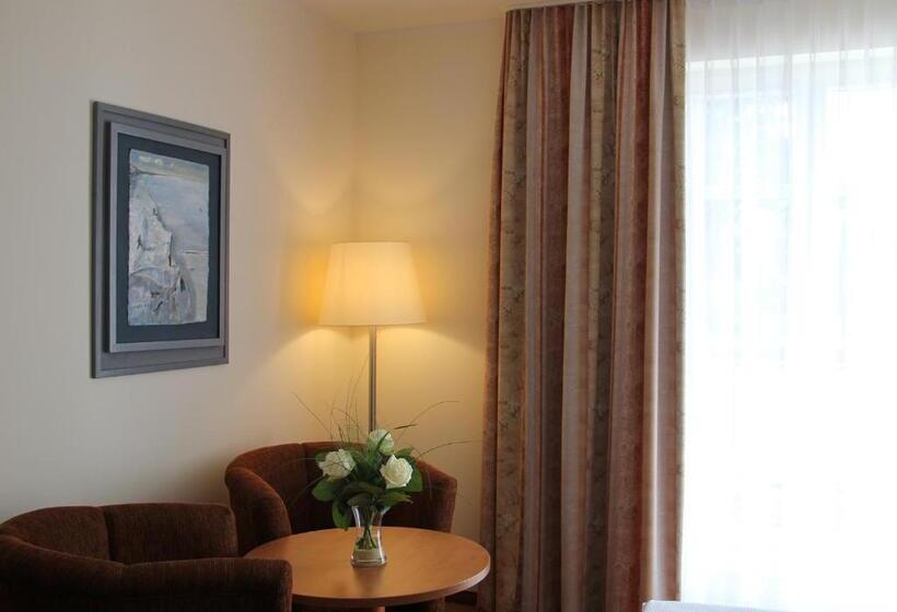 غرفة كلاسيكية مع بلكونة, & Café Strandeck