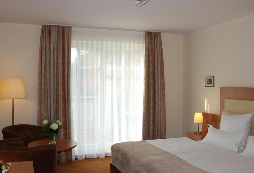 غرفة كلاسيكية مع بلكونة, & Café Strandeck