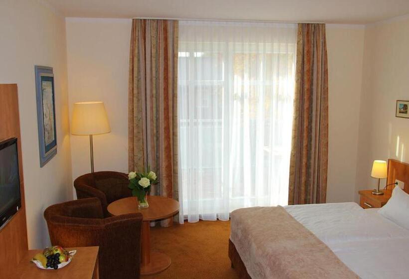 غرفة كلاسيكية مع بلكونة, & Café Strandeck