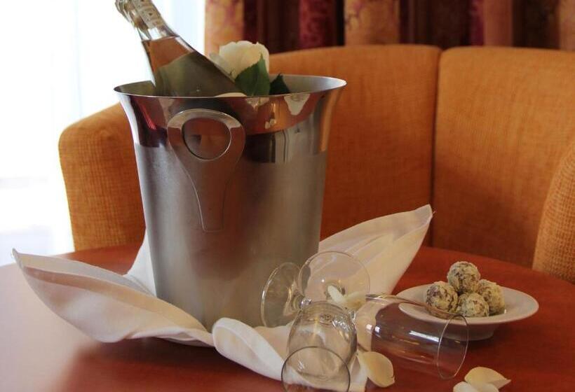 غرفة كلاسيكية مع بلكونة, & Café Strandeck