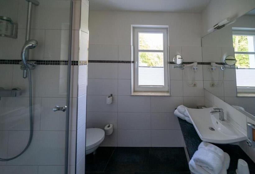 غرفة كلاسيكية مع بلكونة, & Café Strandeck