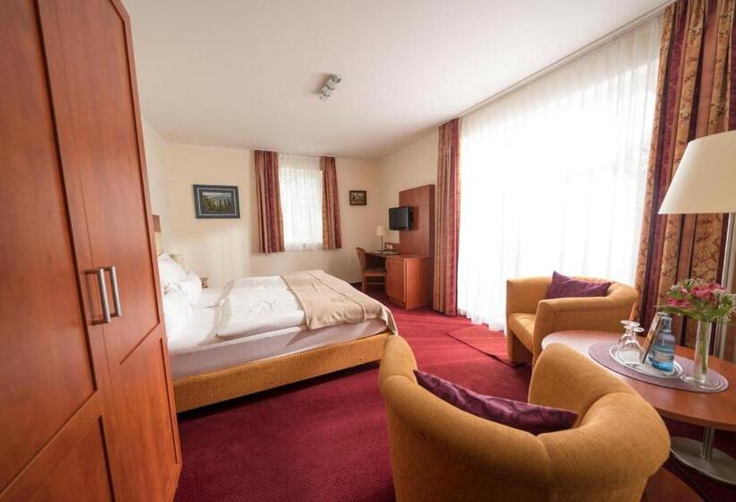 غرفة كلاسيكية مع بلكونة, & Café Strandeck