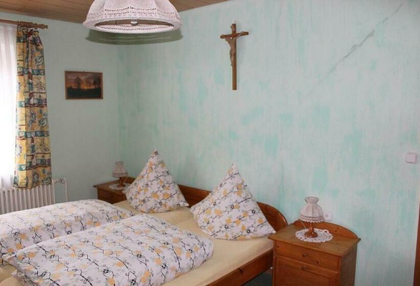 스탠다드 룸, Zur Waldesruh