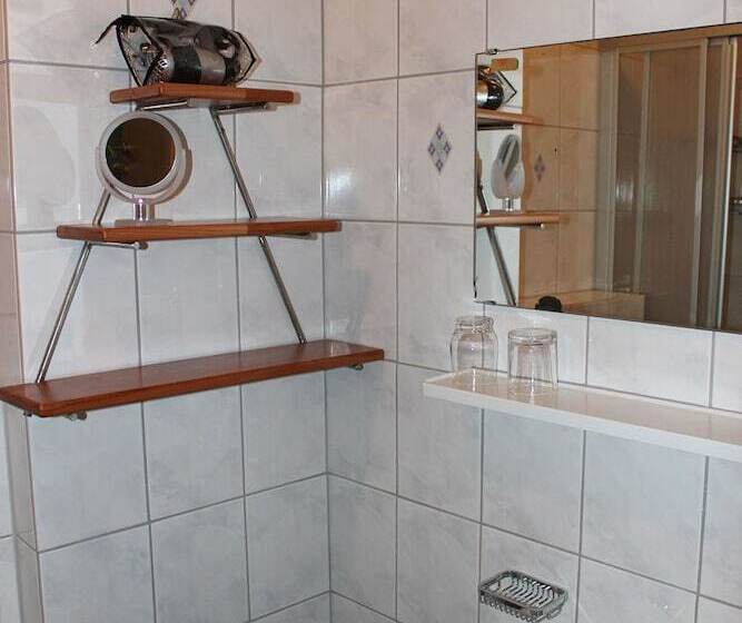 Номер Стандарт, Zur Waldesruh