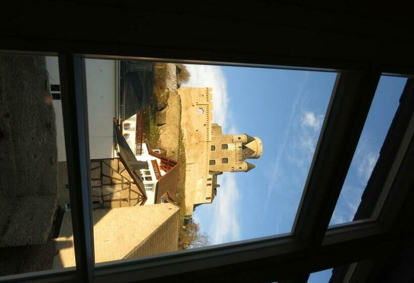 标准三人间, Gästehaus Auszeit