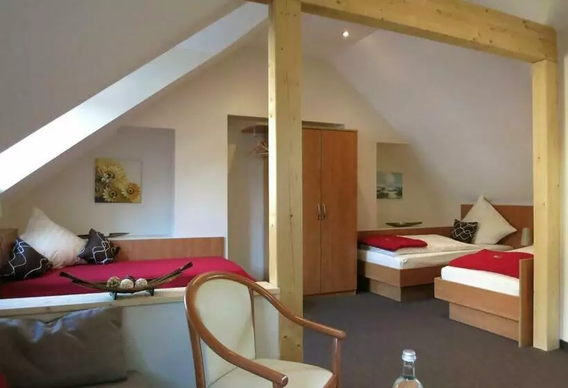 コンフォートトリプルルーム, Gästehaus Auszeit