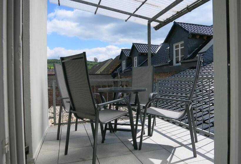 带阳台两卧公寓, Gästehaus Auszeit