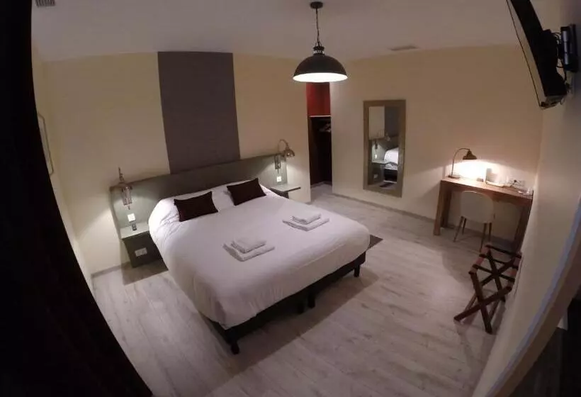 スイート, Logis Hôtel & Restaurant Le Cadet De Gascogne