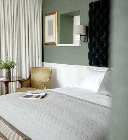 デラックスルーム, Cliff At Lyons