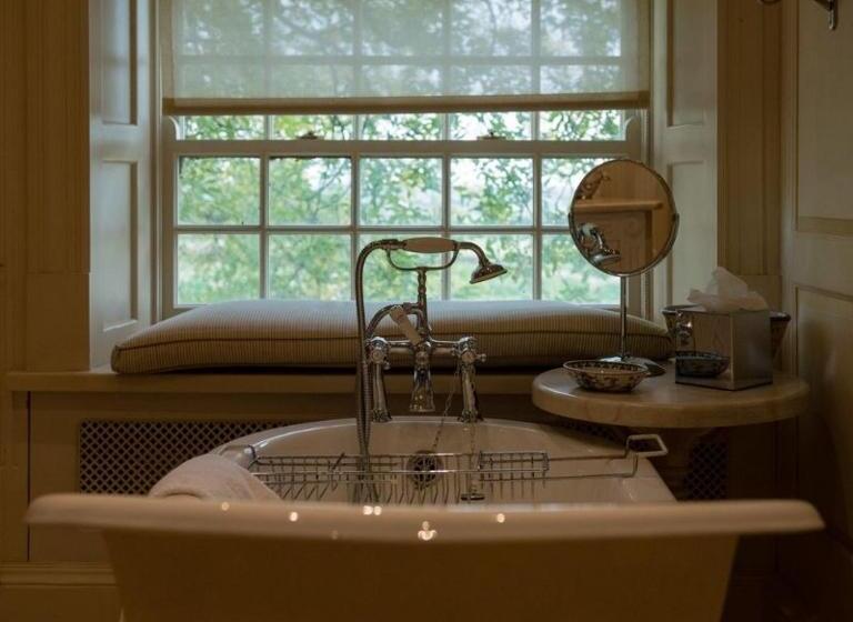 2ベッドルームハウス, Cliff At Lyons