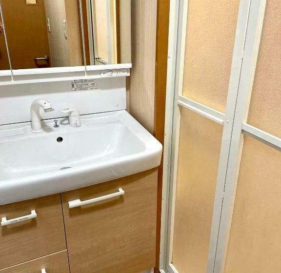 ファミリールーム, Thanyaporn House