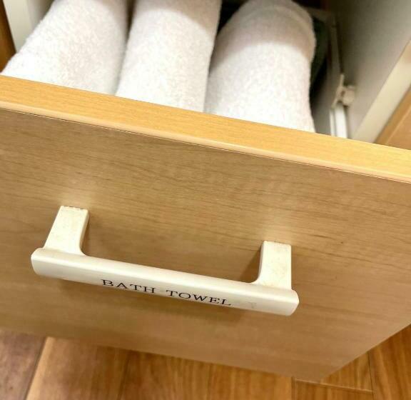 ファミリールーム, Thanyaporn House