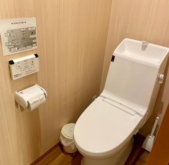 ファミリールーム, Thanyaporn House