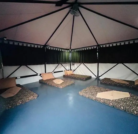 Tente Standard, Camp Backpackers Port Barton
