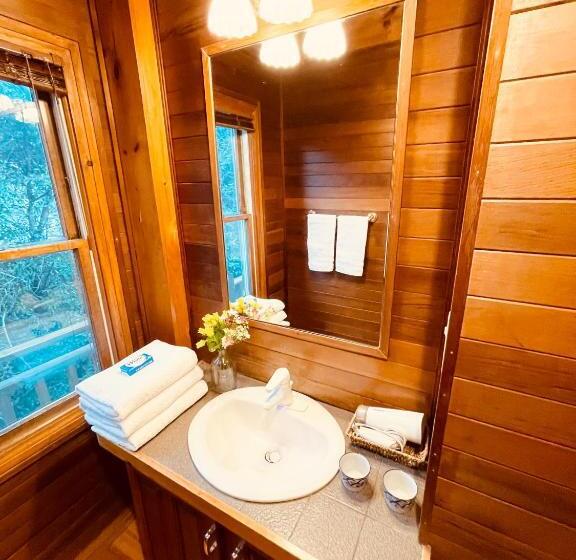 הכלכלה חדר לארבעה עם מקלחת משותפת, Patagonia Home