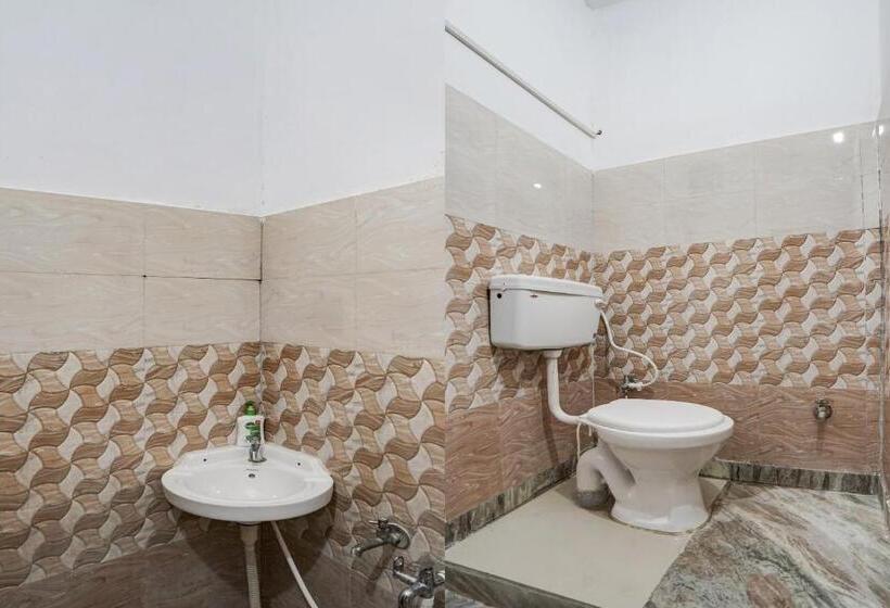 트리플 클래식 룸, Flagship The Royal Guest House