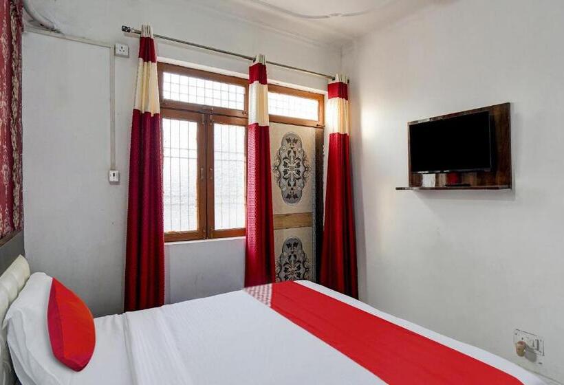 트리플 클래식 룸, Flagship The Royal Guest House