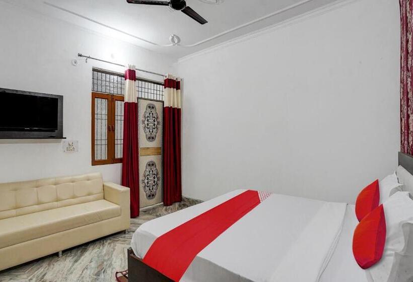 트리플 클래식 룸, Flagship The Royal Guest House