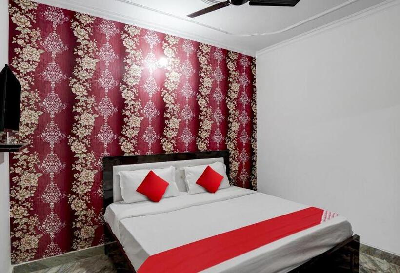 Трехместный Номер Классика, Flagship The Royal Guest House