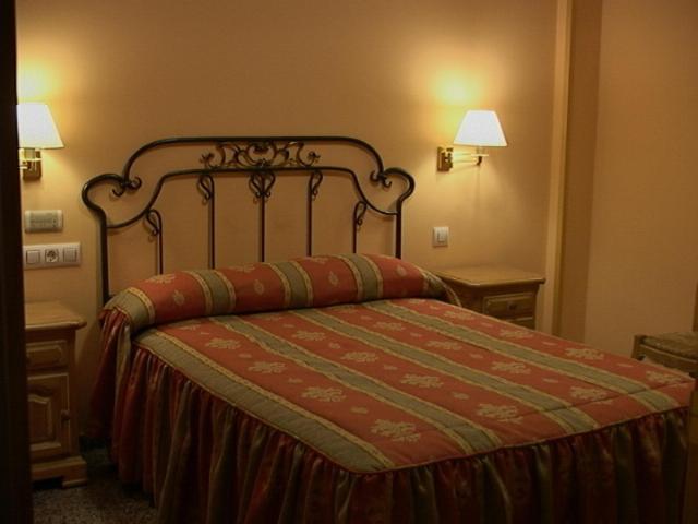 スタンダードルーム, Restaurante Los Angeles