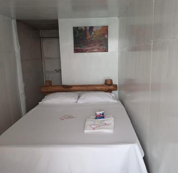 غرفة قياسية, Venido Del Mar