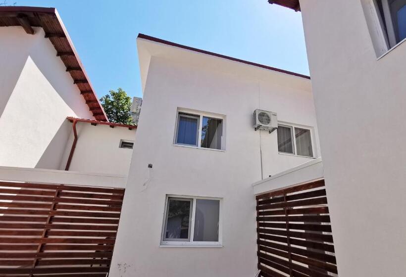 Люкс Superior, Apartamente Liliacul