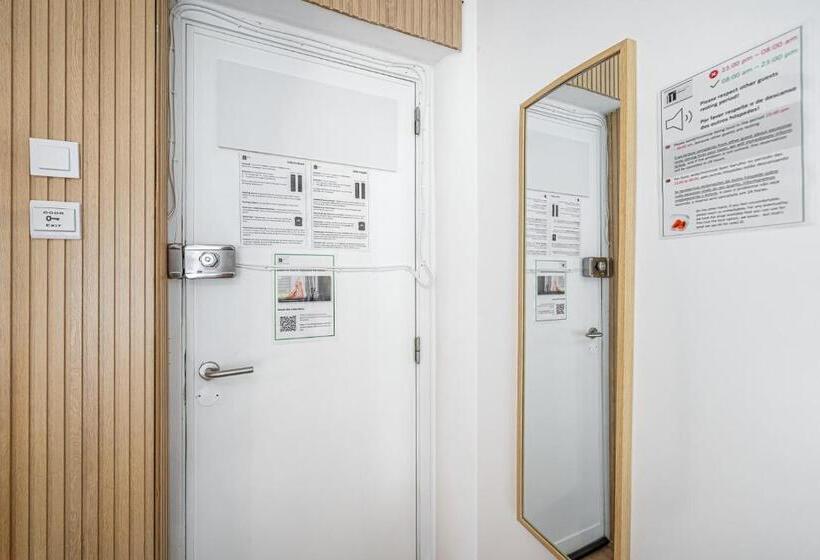 Номер Стандарт с Балконом, Santos Mattos Guesthouse & Apartments By Lisbon With Sintra