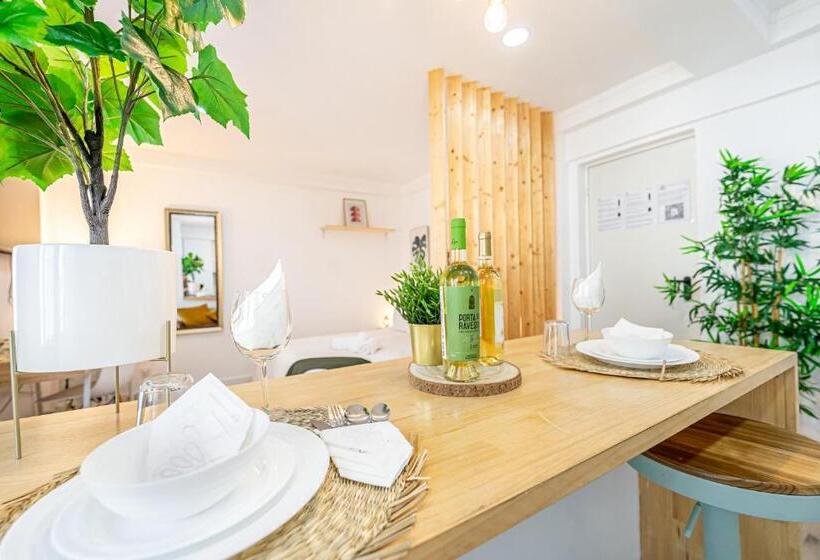 Студио Стандарт с Террасой, Santos Mattos Guesthouse & Apartments By Lisbon With Sintra