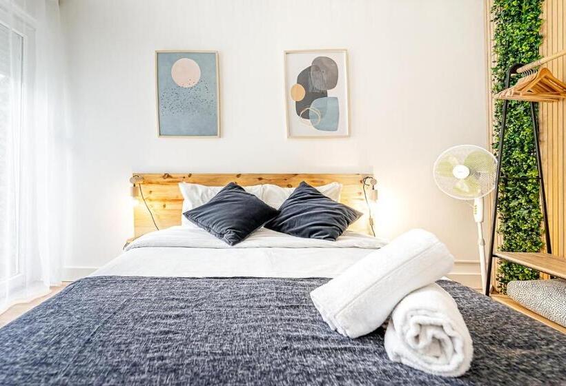 Номер Стандарт с Балконом, Santos Mattos Guesthouse & Apartments By Lisbon With Sintra