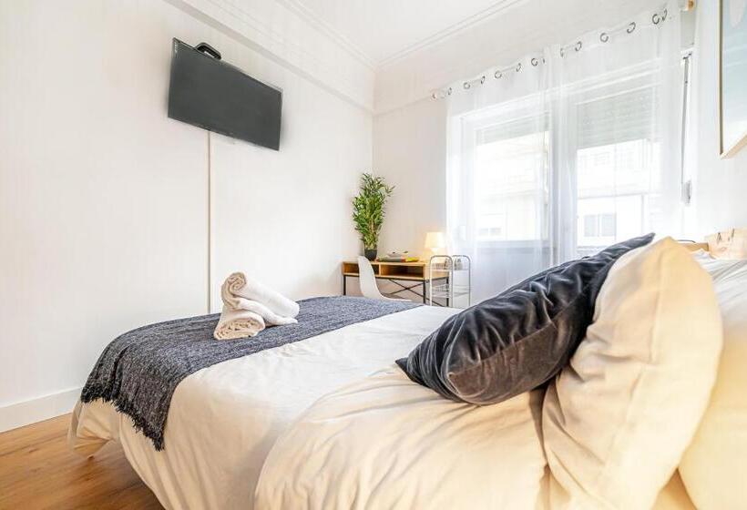 Номер Стандарт с Балконом, Santos Mattos Guesthouse & Apartments By Lisbon With Sintra