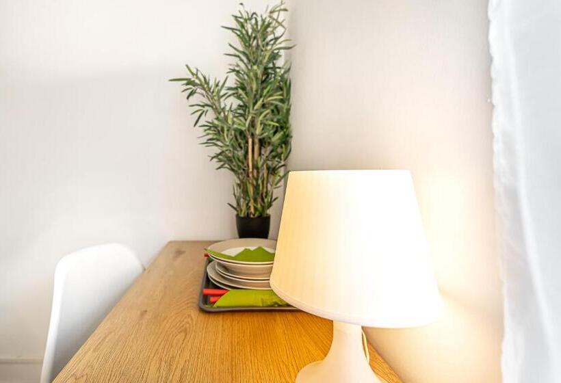 스탠다드 발코니 룸, Santos Mattos Guesthouse & Apartments By Lisbon With Sintra