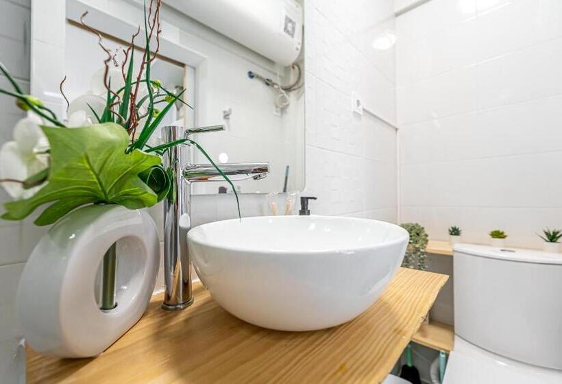 Студио Стандарт с Террасой, Santos Mattos Guesthouse & Apartments By Lisbon With Sintra