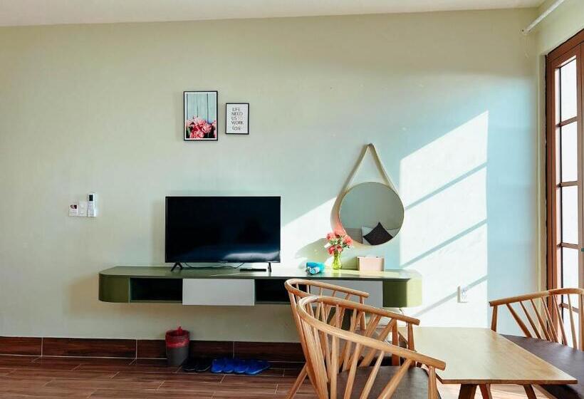 اتاق سه نفره دلوکس با چشمانداز دریا, Sea Sunset Hotel Phu Quoc Welcome To A Mixing World Of Friends