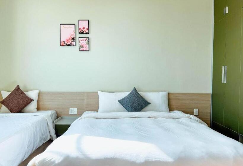 اتاق سه نفره دلوکس با چشمانداز دریا, Sea Sunset Hotel Phu Quoc Welcome To A Mixing World Of Friends