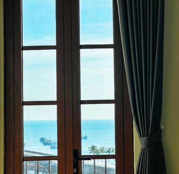 اتاق سه نفره دلوکس با چشمانداز دریا, Sea Sunset Hotel Phu Quoc Welcome To A Mixing World Of Friends
