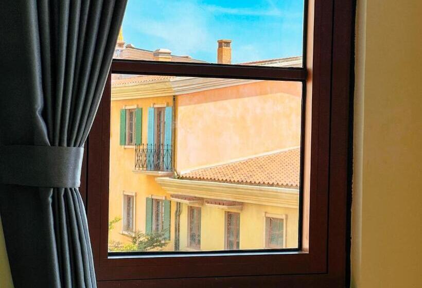 اتاق استاندارد چهار تخته با چشمانداز دریا, Sea Sunset Hotel Phu Quoc Welcome To A Mixing World Of Friends