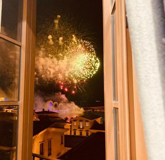 اتاق سه نفره دلوکس با چشمانداز دریا, Sea Sunset Hotel Phu Quoc Welcome To A Mixing World Of Friends