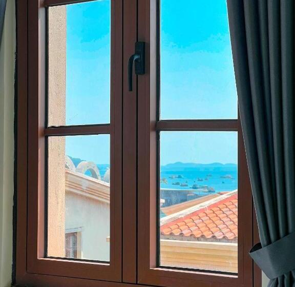 اتاق استاندارد چهار تخته با چشمانداز دریا, Sea Sunset Hotel Phu Quoc Welcome To A Mixing World Of Friends